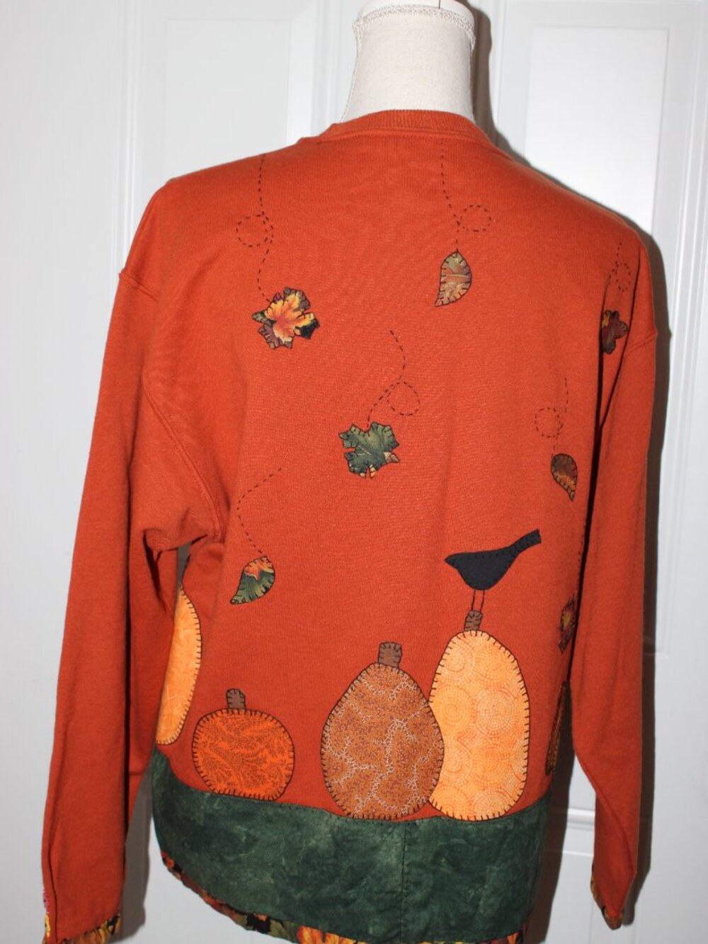 Vintage Autumn Fall Appliqué Embroidered Fall Jacket Hand Crafted Size Medium - Picture 3 of 4